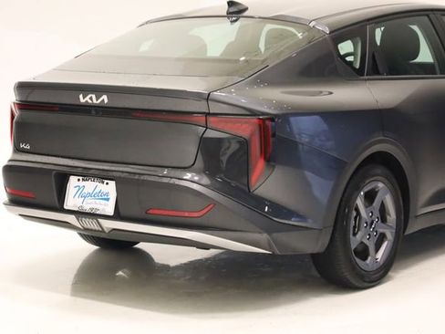Used 2025 Kia K4 FWD image 6