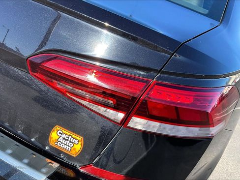 Used 2021 Volkswagen Passat 2.0T SE image 29