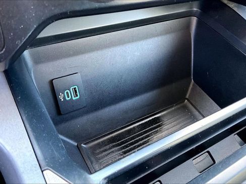 Used 2023 Ford F250 XLT w/ FX4 Off-Road Package image 32