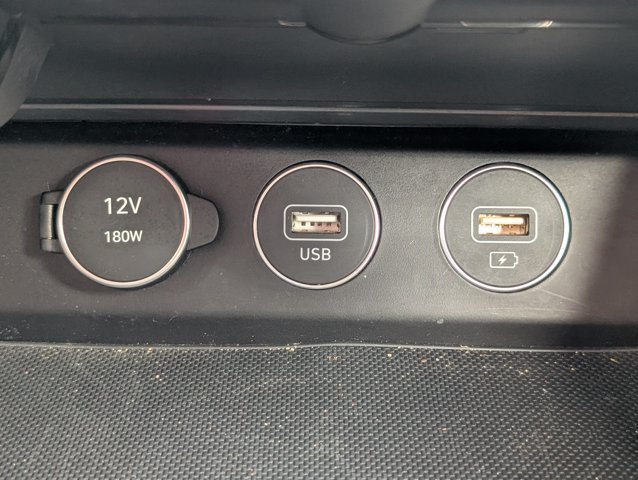 Used 2023 Genesis G70 2.0T RWD image 20