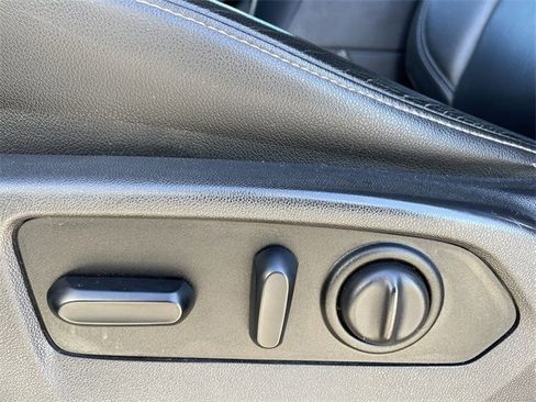 Used 2019 Chevrolet Silverado 1500 LT Trail Boss image 28