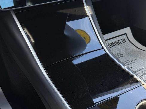 Used 2018 Tesla Model 3 Long Range image 18