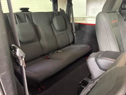 Used 2021 Jeep Wrangler Rubicon AWD/4WD image 5