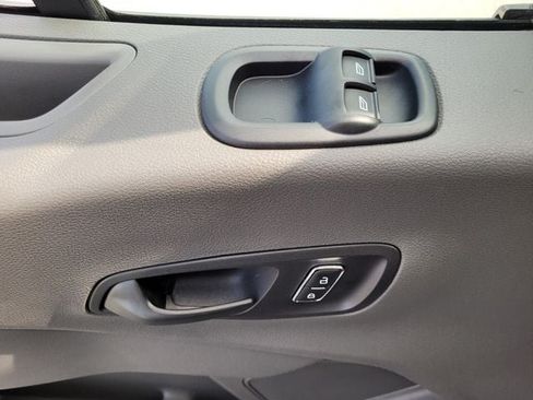 New 2025 Ford Transit 250 Low Roof RWD image 27