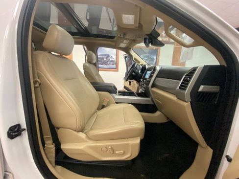 Used 2017 Ford F250 Lariat w/ Lariat Ultimate Package image 17