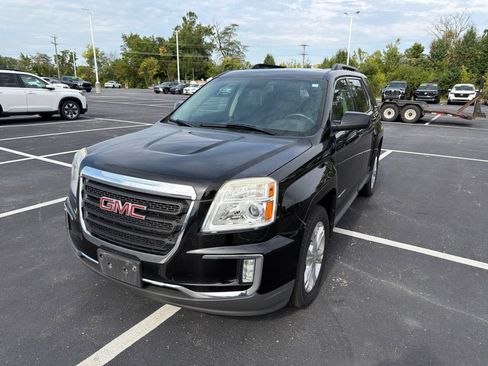 Used 2017 GMC Terrain SLE w/ Convenience Package FWD image 2