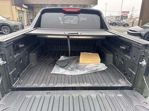 Certified 2025 Hyundai Santa Cruz Limited image 10