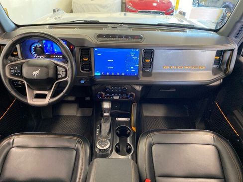 Used 2024 Ford Bronco Badlands AWD/4WD image 14