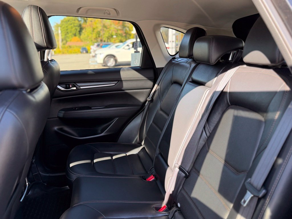 Used 2022 MAZDA CX-5 AWD 2.5 S w/ Premium Package image 6