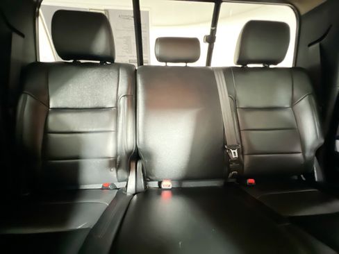 Used 2018 Toyota Tundra SR5 image 32