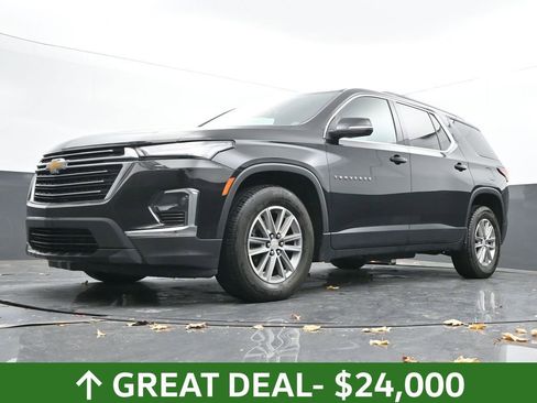 Used 2023 Chevrolet Traverse LT image 45