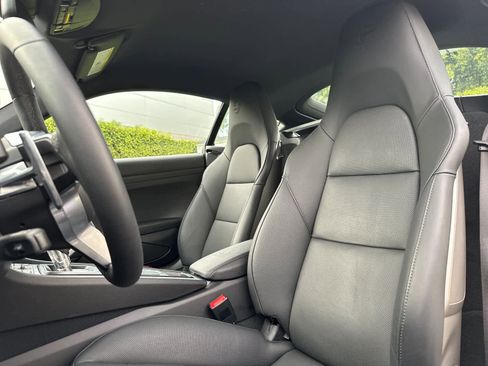 Certified 2025 Porsche 718 Cayman RWD image 5