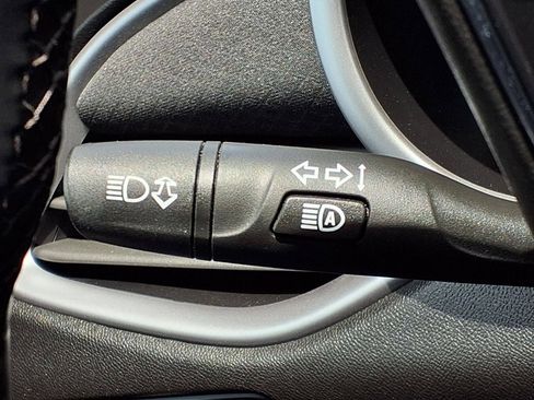Used 2025 Chevrolet Malibu LT w/ Sport Edition FWD image 22