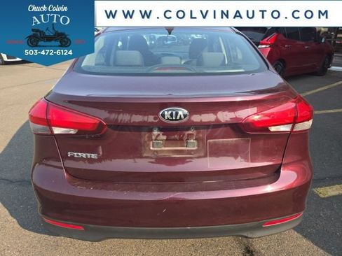 Used 2017 Kia Forte LX w/ LX Popular Package FWD image 5