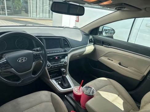 Used 2018 Hyundai Elantra Value Edition FWD image 12