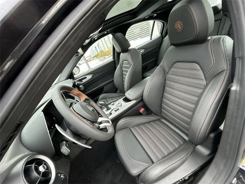 New 2025 Alfa Romeo Giulia Intensa w/ Driving Assist Package image 11