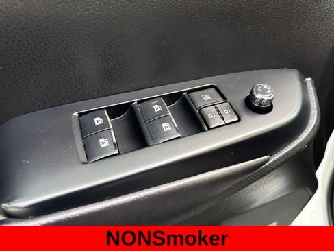 Used 2019 Toyota Highlander AWD Hybrid image 14