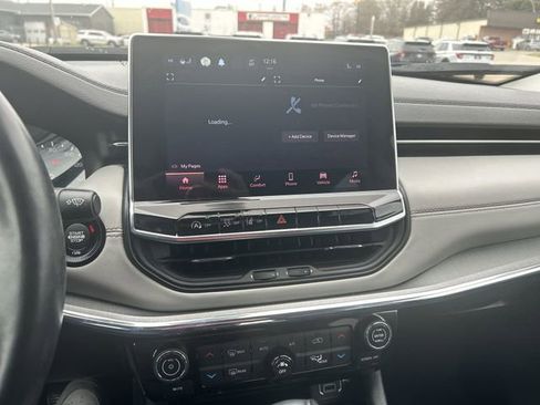 Used 2022 Jeep Compass Limited image 14