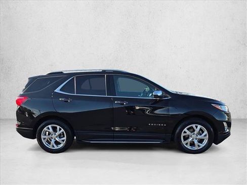 Used 2018 Chevrolet Equinox Premier FWD image 4