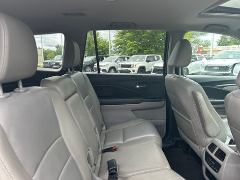 Used 2016 Honda Pilot EX-L image 11