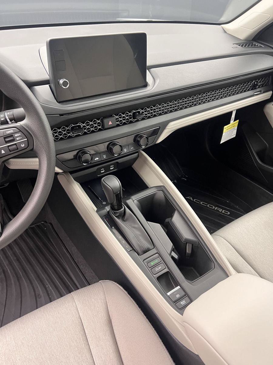 Used 2026 Honda Accord LX image 17