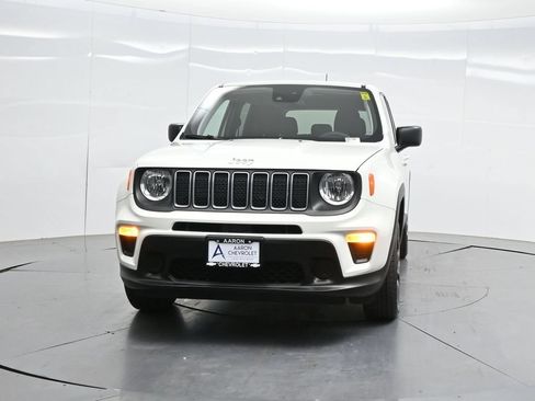 Used 2023 Jeep Renegade Latitude AWD/4WD image 32