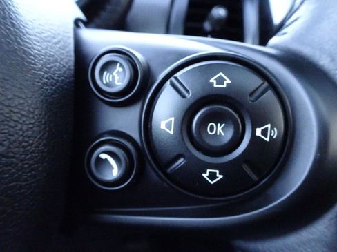 Used 2017 MINI Cooper 2-Door Hardtop image 18