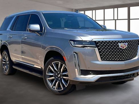 Used 2021 Cadillac Escalade Premium Luxury AWD/4WD image 10