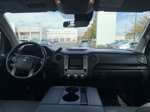Certified 2018 Toyota Tundra SR image 21