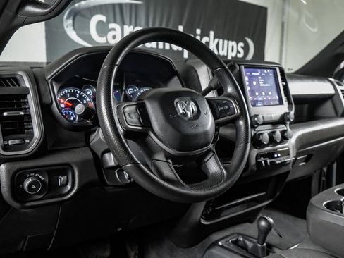 Used 2024 RAM 3500 Tradesman w/ Chrome Appearance Group image 16