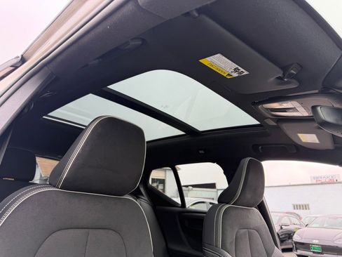 Used 2023 Volvo XC40 Recharge Plus w/ Protection Package Premier AWD/4WD image 32