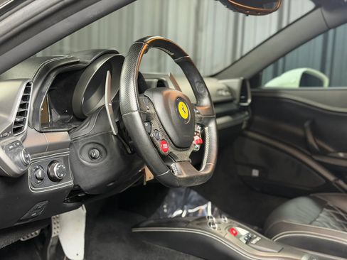 Used 2010 Ferrari 458 Italia Coupe RWD image 24