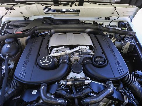 Used 2018 Mercedes-Benz G 550 Squared image 45