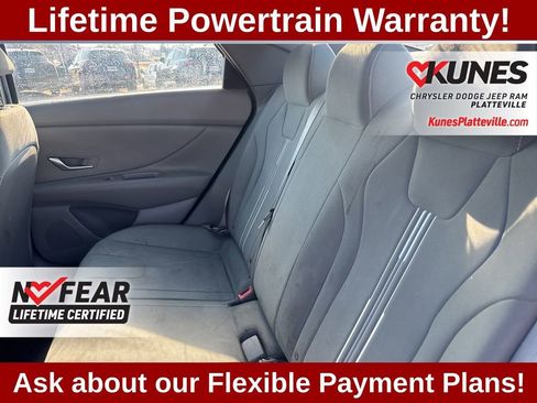 Used 2022 Hyundai Elantra SEL FWD image 36