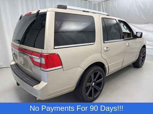 Used 2017 Lincoln Navigator Select image 3