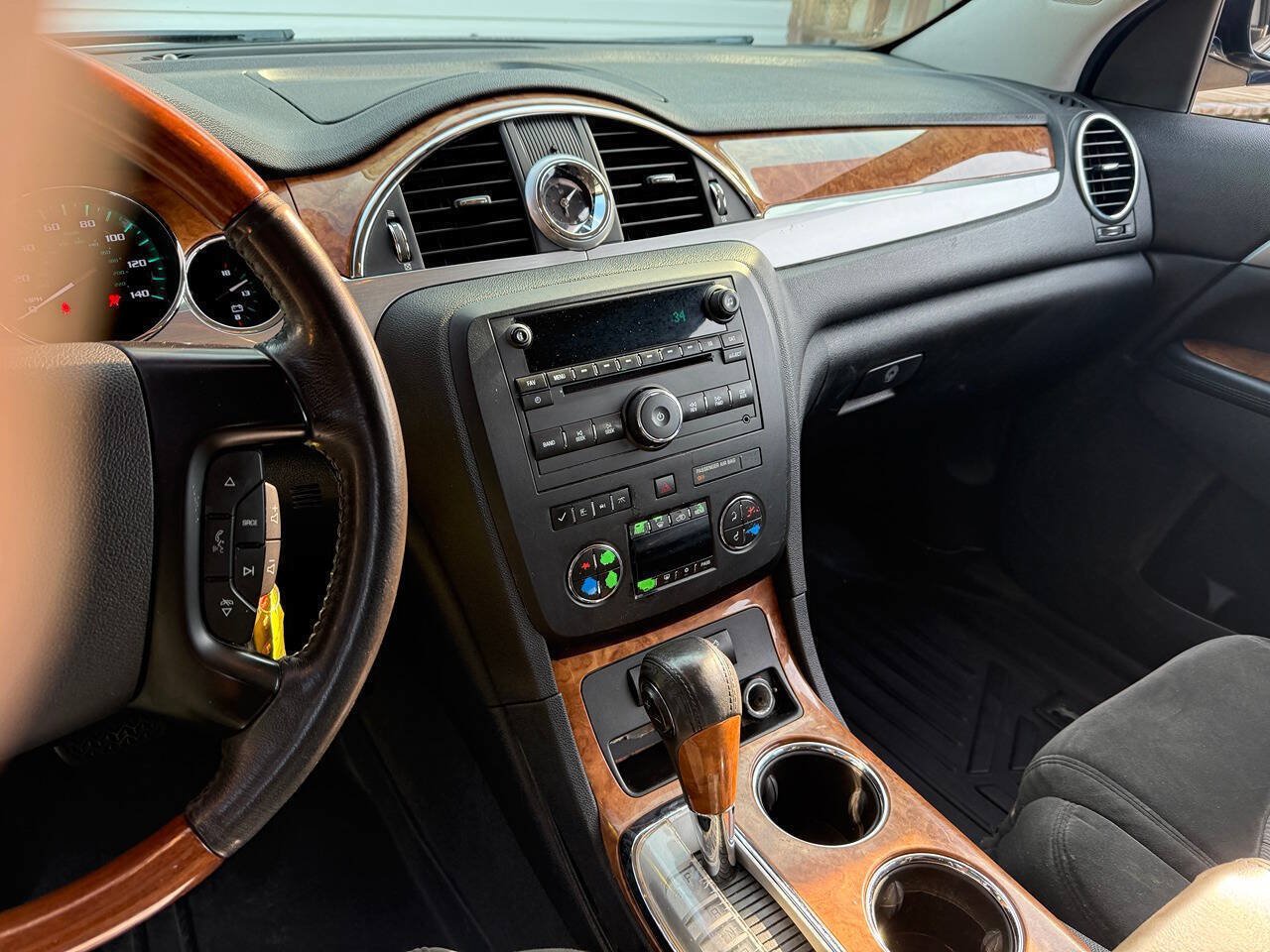 Used 2012 Buick Enclave FWD image 16