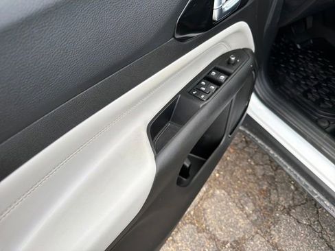 Used 2022 Jeep Compass Limited image 12