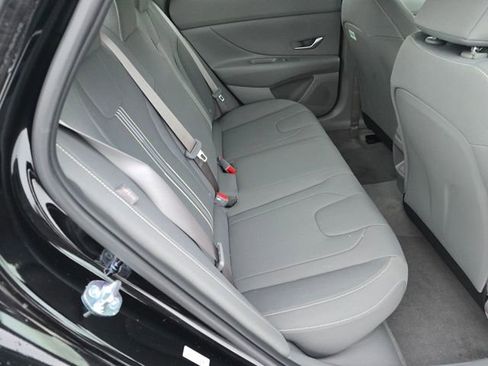 New 2026 Hyundai Elantra Blue image 10