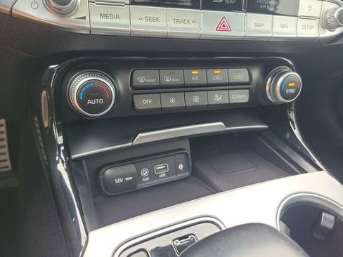 Used 2019 Kia Stinger GT2 RWD image 24