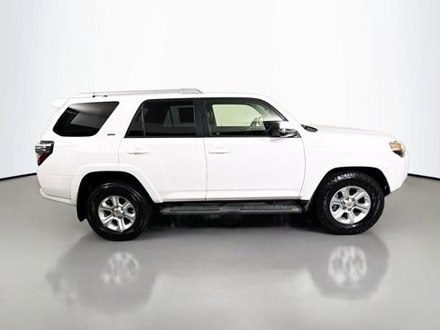 Used 2018 Toyota 4Runner SR5 Premium RWD image 8