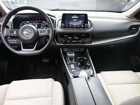 Used 2021 Nissan Rogue SV FWD image 9
