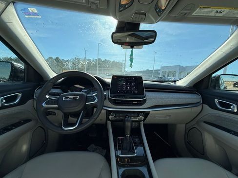 Used 2022 Jeep Compass Latitude w/ Sun and Sound Group image 12