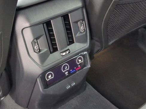 Used 2025 BMW X3 xDrive30i w/ Premium Package AWD/4WD image 17