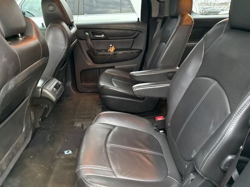 Used 2014 GMC Acadia SLT image 7