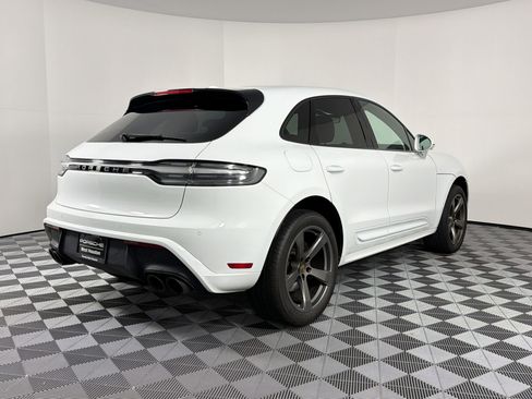New 2026 Porsche Macan image 9
