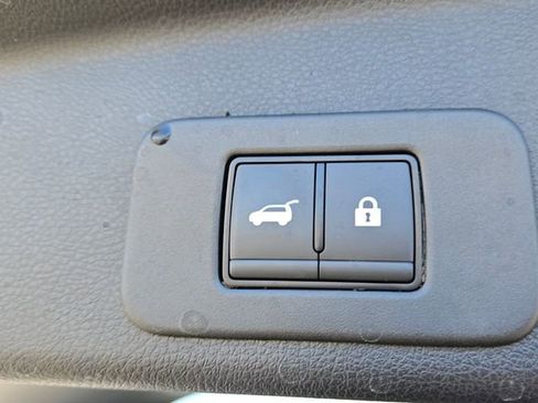 Used 2025 Nissan Murano SL image 13