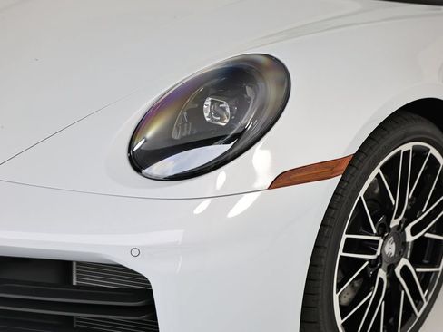 Used 2026 Porsche 911 Carrera RWD image 11
