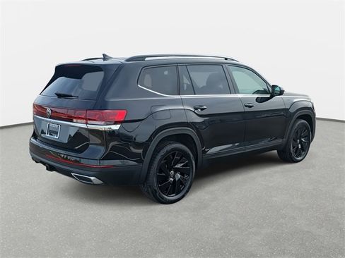 New 2026 Volkswagen Atlas SE image 5