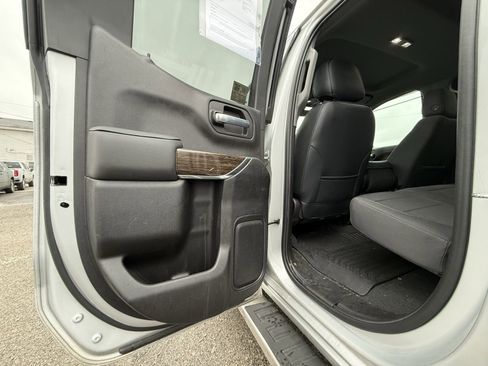 Used 2021 GMC Sierra 1500 SLE image 21