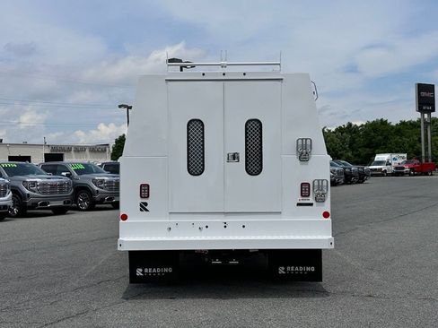 New 2026 GMC Sierra 3500 Pro w/ Convenience Package AWD/4WD image 9